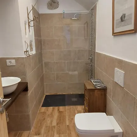 Casa Roberta Agua ארונה