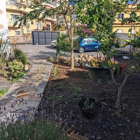 Casa Roberta Agua * ארונה